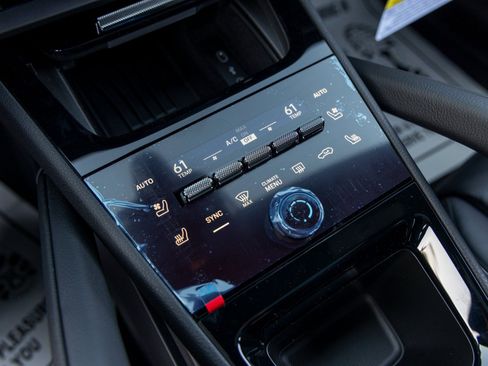 New 2026 Porsche Cayenne image 37