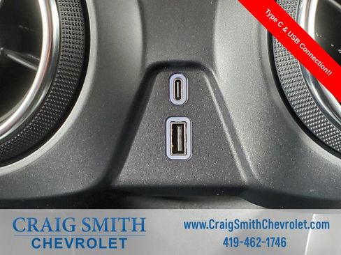 Used 2025 Chevrolet Blazer LT FWD image 6