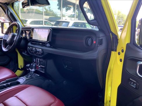 Used 2024 Jeep Wrangler Unlimited Rubicon 392 AWD/4WD image 15