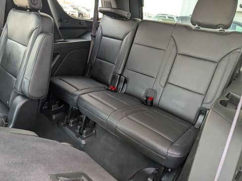 Used 2021 Chevrolet Tahoe Z71 w/ Z71 Signature Package image 25