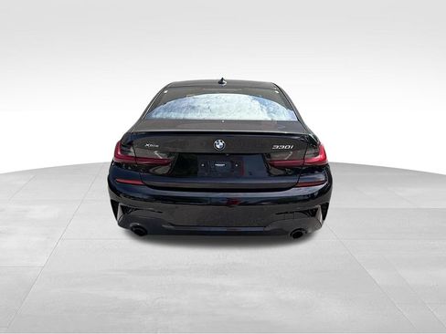 Used 2022 BMW 330i xDrive Sedan w/ M Sport Package AWD/4WD image 5