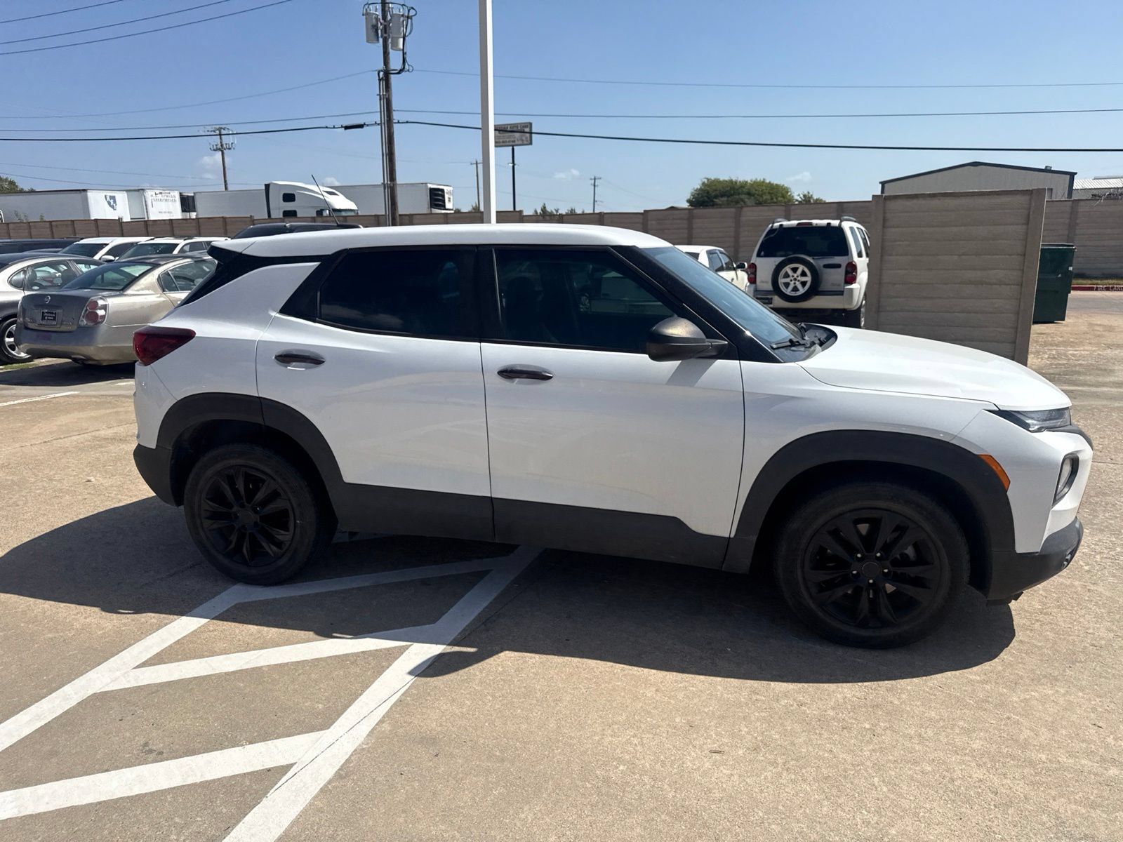 Used 2023 Chevrolet TrailBlazer LS FWD image 15