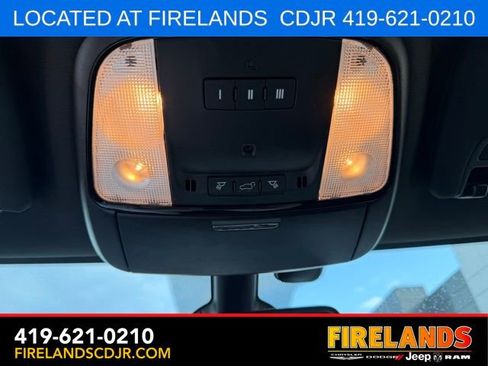 Used 2023 Dodge Durango R/T w/ Blacktop Package AWD/4WD image 27