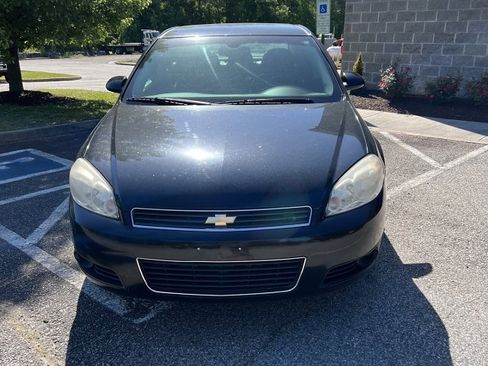 Used 2010 Chevrolet Impala LTZ image 8