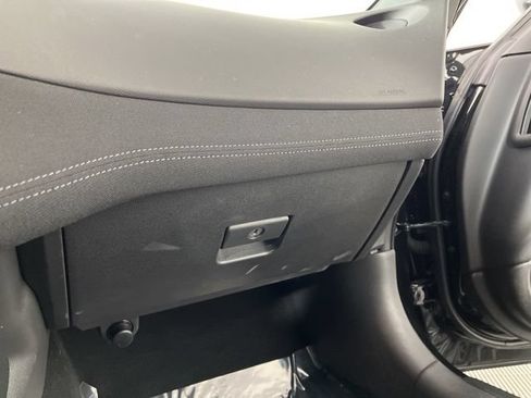 Used 2025 Nissan Z Sport w/ Floor Mat Package RWD image 37