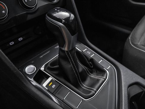 Used 2022 Volkswagen Tiguan S FWD image 30