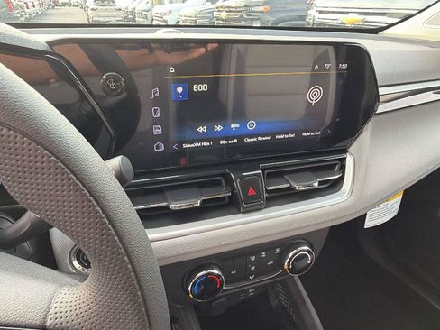 New 2026 Chevrolet TrailBlazer LT w/ Driver Confidence Package FWD image 5
