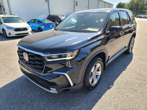Used 2023 Honda Pilot EX-L image 10