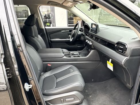 Certified 2025 Honda Pilot EX-L image 15