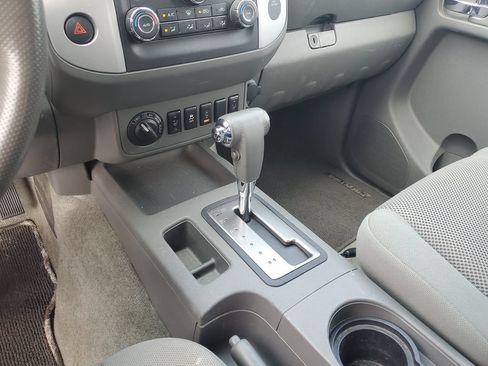 Used 2016 Nissan Frontier SV w/ SV Value Truck Package AWD/4WD image 19