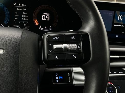 Used 2025 Hyundai Santa Fe SEL image 34