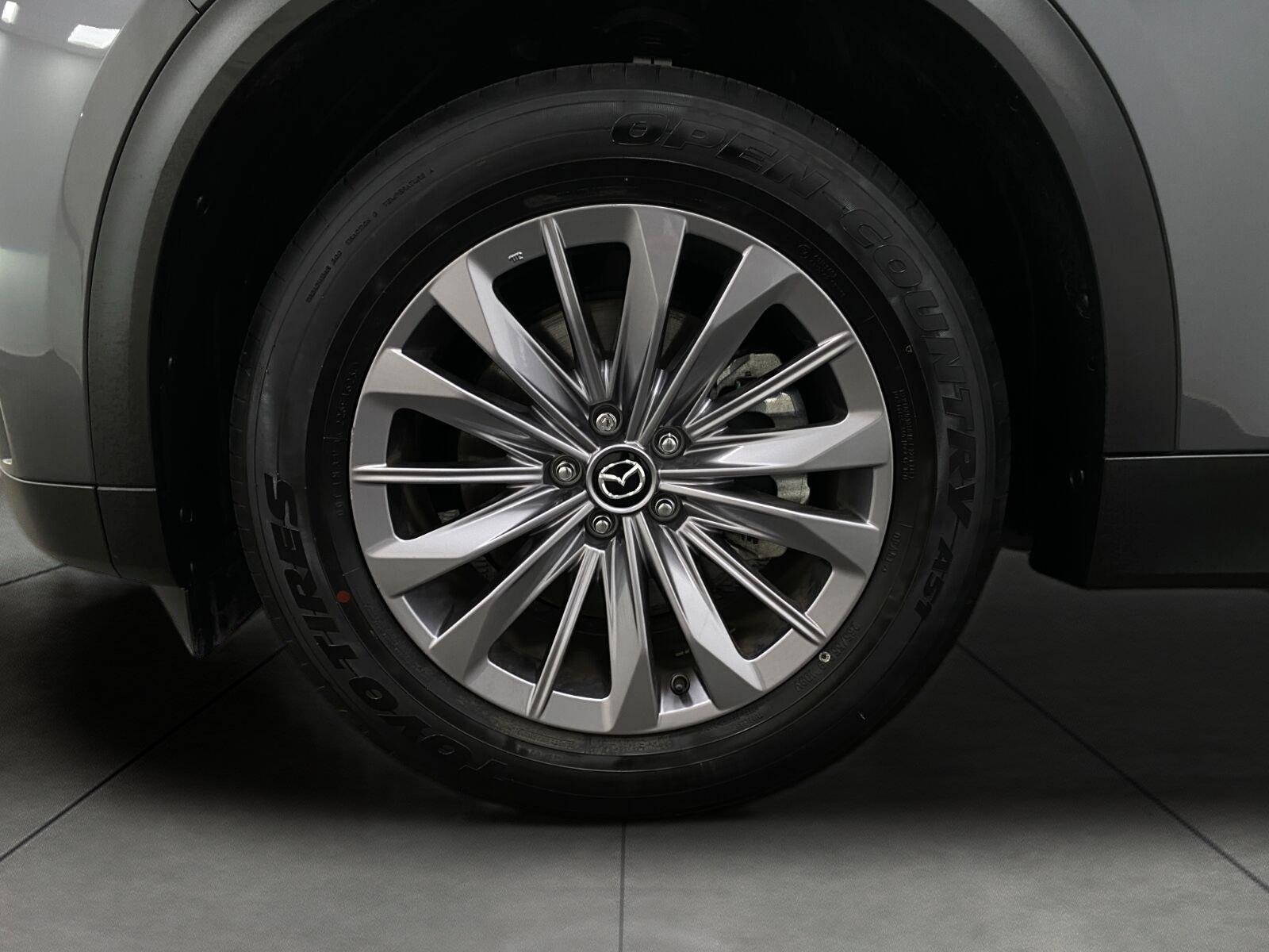 Used 2025 MAZDA CX-90 3.3 Turbo w/ Preferred Package AWD/4WD image 12