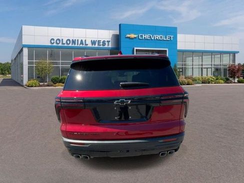 Used 2026 Chevrolet Traverse LT w/ Midnight/Sport Edition AWD/4WD image 4
