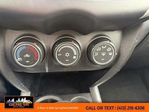 Used 2014 Mitsubishi Outlander Sport ES image 16