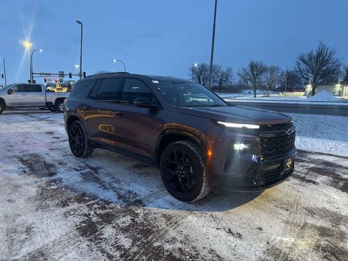 Certified 2025 Chevrolet Traverse RS w/ LPO, Floor Liner Package image 7