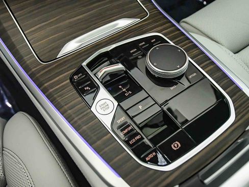 Used 2026 BMW X5 sDrive40i w/ Climate Comfort Package image 21