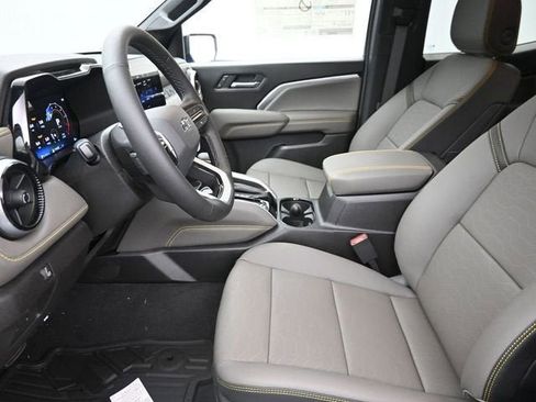 New 2026 Chevrolet Colorado ZR2 AWD/4WD image 16