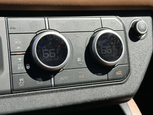 Used 2023 Land Rover Defender 130 X AWD/4WD image 12
