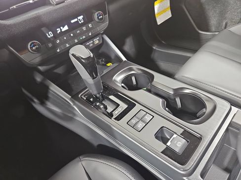 New 2026 Subaru Outback Premium AWD/4WD image 24