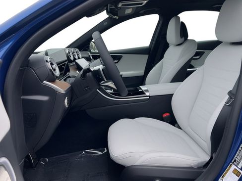 New 2026 Mercedes-Benz C 300 4MATIC Sedan image 6