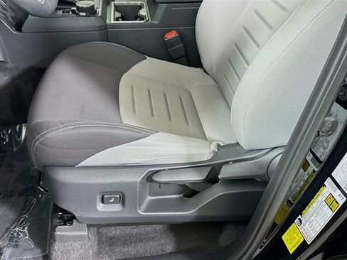 Certified 2025 Toyota Tacoma TRD Sport AWD/4WD image 26