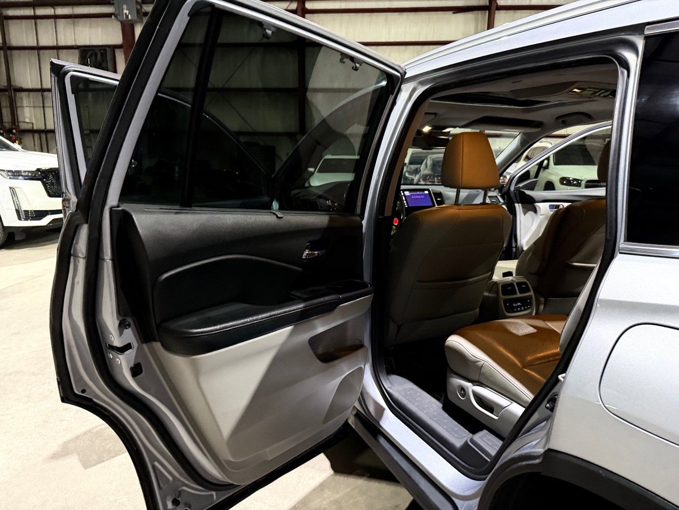 Used 2018 Honda Pilot Elite image 16