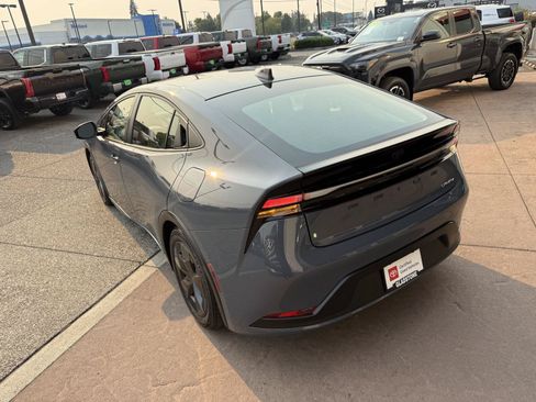 Certified 2025 Toyota Prius Plug-In Hybrid FWD image 6