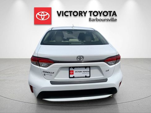 Used 2021 Toyota Corolla LE w/ Carpet Mat Package (TMS) FWD image 4