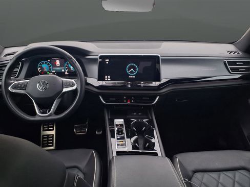 Used 2024 Volkswagen Atlas Cross Sport SEL Premium R-Line image 24