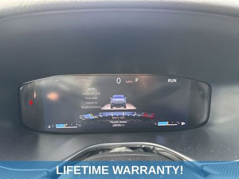 Used 2025 Jeep Compass Trailhawk w/ Trailhawk Elite Group image 3