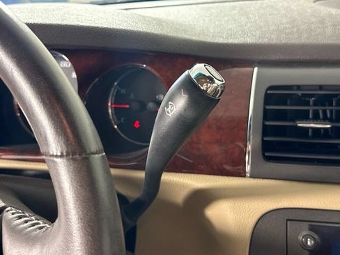 Used 2010 Buick Lucerne CXL w/ Driver Confidence Package FWD image 25