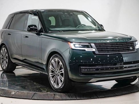 Used 2024 Land Rover Range Rover Long Wheelbase SE image 5
