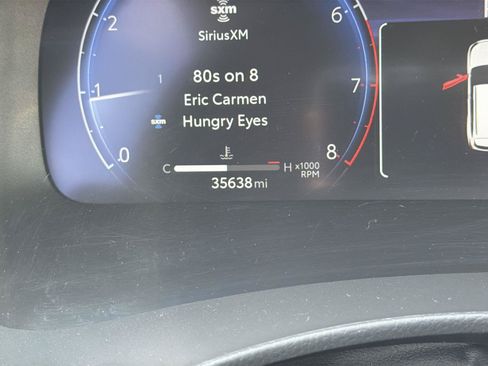 Used 2023 Toyota Highlander Limited FWD image 11