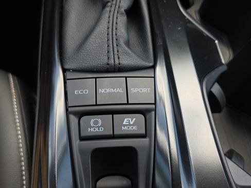 Certified 2026 Toyota Camry SE FWD image 27