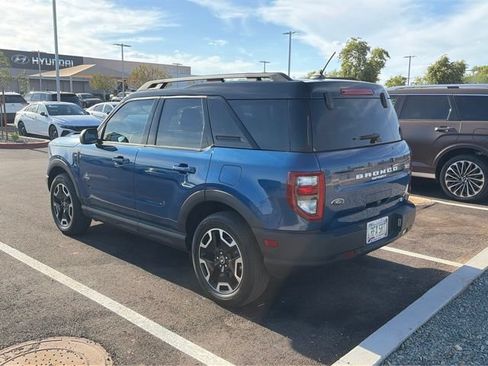 Used 2024 Ford Bronco Sport Outer Banks w/ Tech Package AWD/4WD image 2