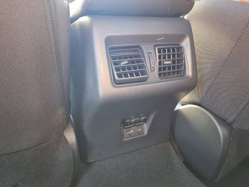 Used 2025 Toyota Camry LE image 23