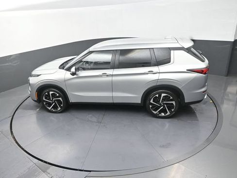 Used 2024 Mitsubishi Outlander SE AWD/4WD image 26