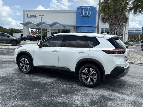 Used 2021 Nissan Rogue SV AWD/4WD image 10