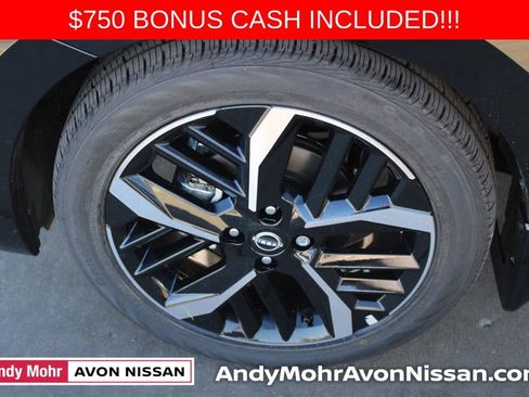 New 2025 Nissan Versa SR w/ Trunk Package image 6