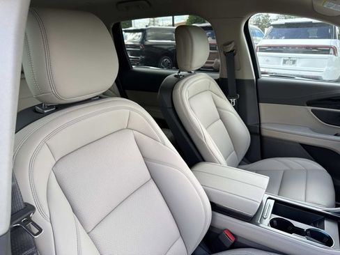 New 2025 Lincoln Nautilus Premier w/ Jet Appearance Package image 19