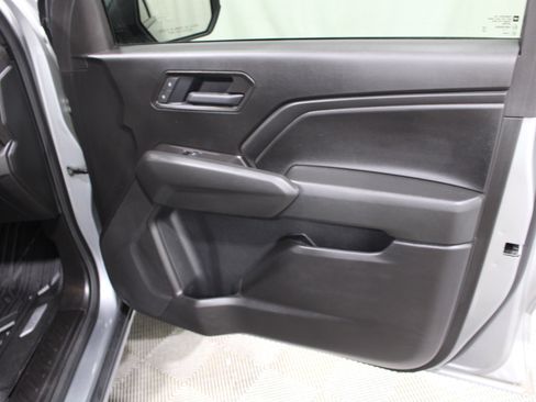 Used 2025 Chevrolet Colorado Trail Boss AWD/4WD image 27