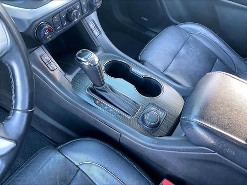 Used 2018 GMC Acadia SLT image 19