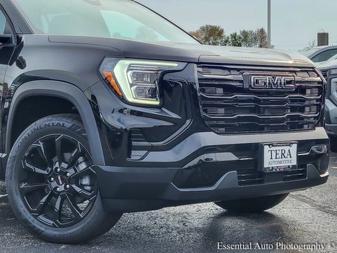New 2026 GMC Terrain Elevation w/ Elevation Premium Package image 2