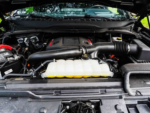 Used 2025 Ford F150 Raptor AWD/4WD image 48