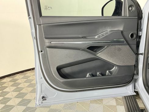 Used 2025 Lincoln Navigator Reserve w/ Jet Appearance Package image 18