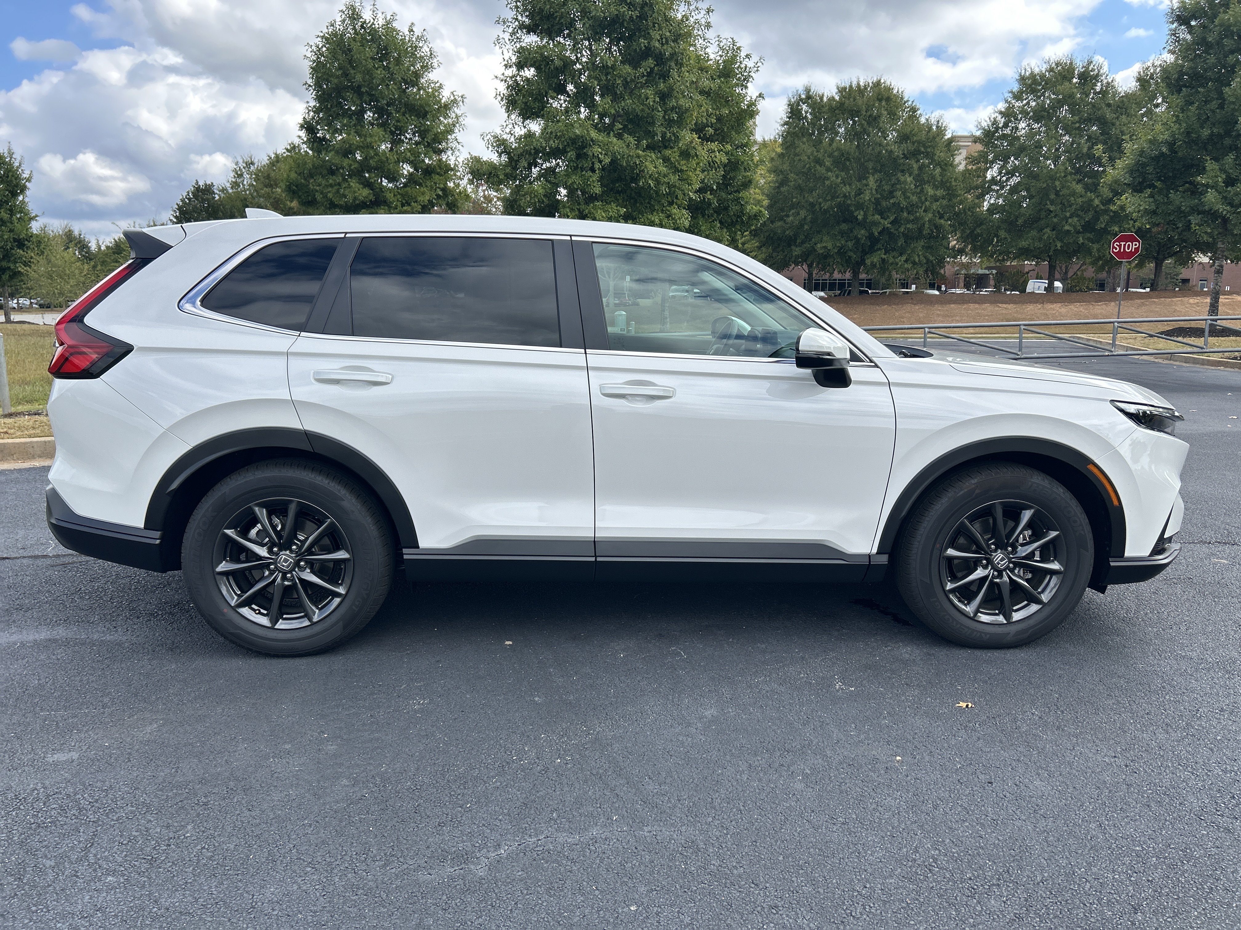 Certified 2026 Honda CR-V EX-L image 10