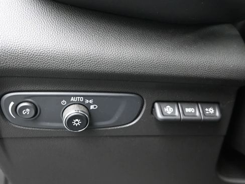 Used 2021 Buick Envision Essence w/ Technology Package I image 20