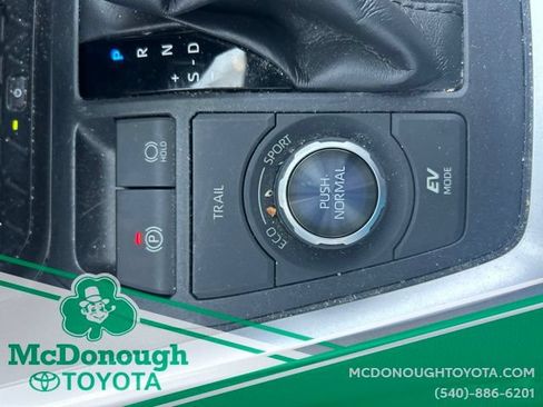 Used 2019 Toyota RAV4 XSE AWD/4WD image 18