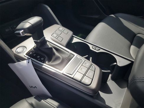 New 2026 Kia Sportage EX w/ EX Panorama Roof Package image 19