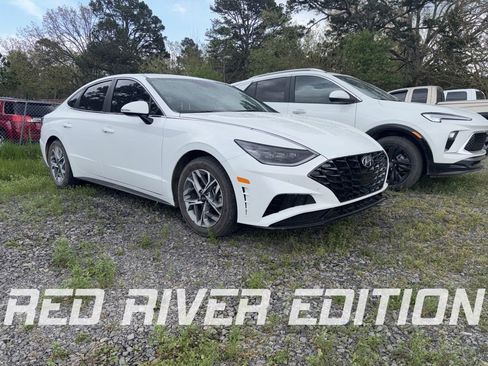 Used 2023 Hyundai Sonata SEL image 1